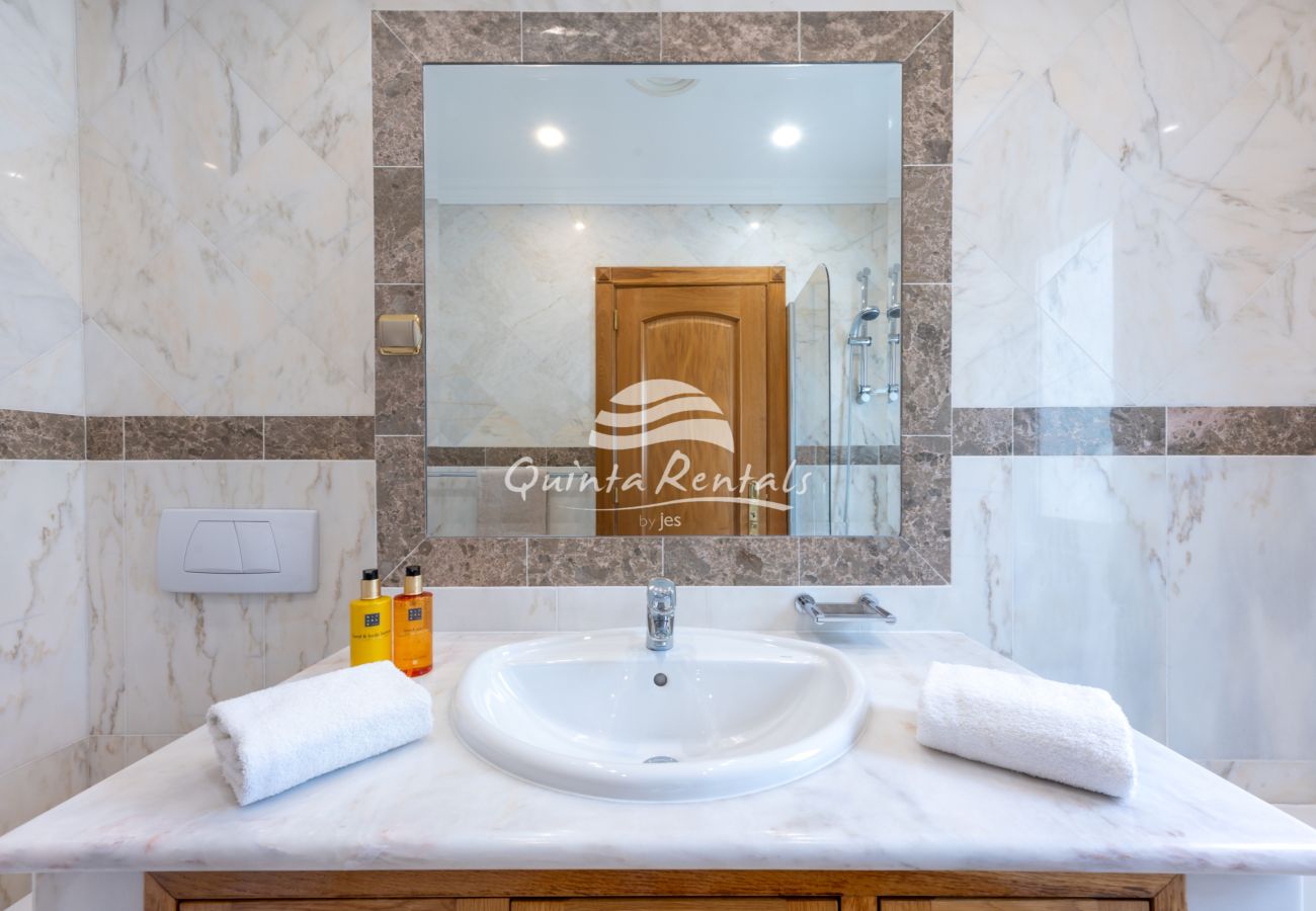 Villa in Quinta do Lago - Villa Tropical AN 013