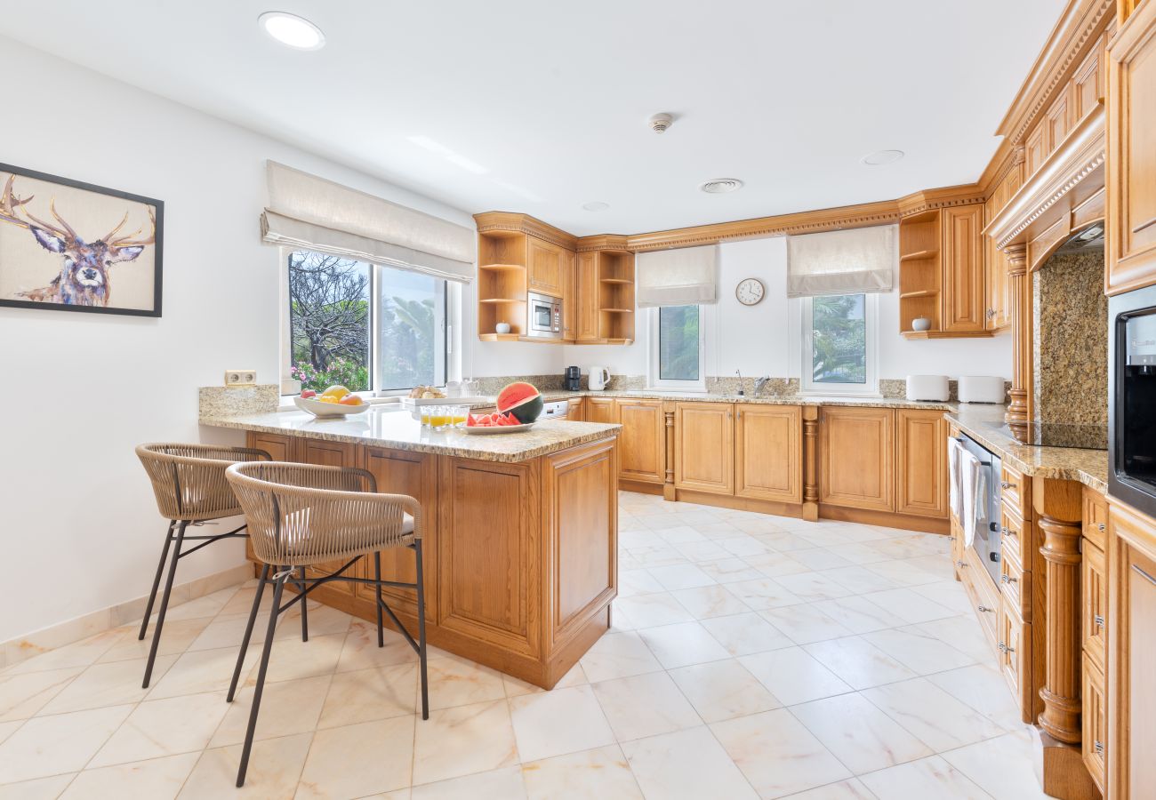 Villa in Quinta do Lago - Villa Tropical AN013