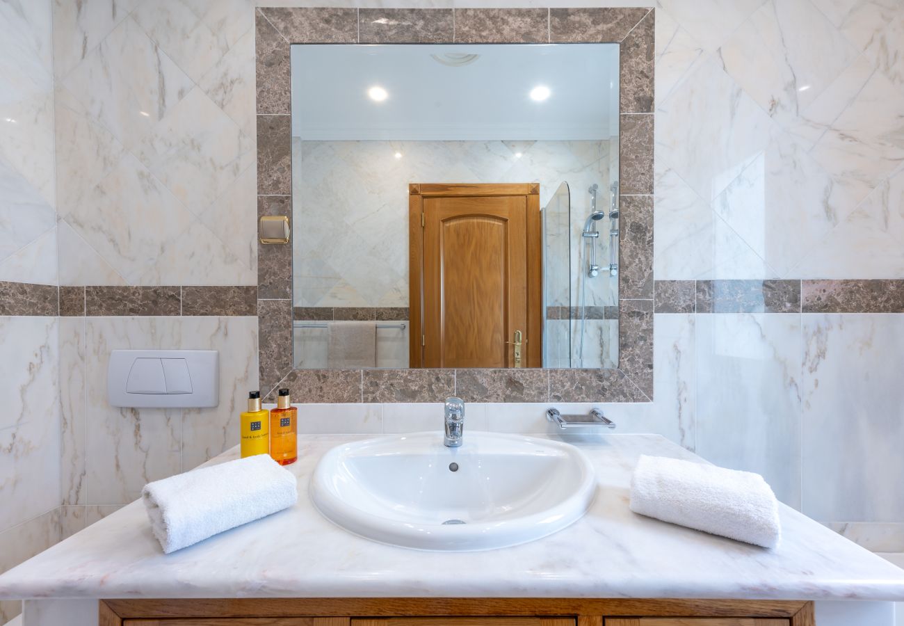 Villa in Quinta do Lago - Villa Tropical AN013