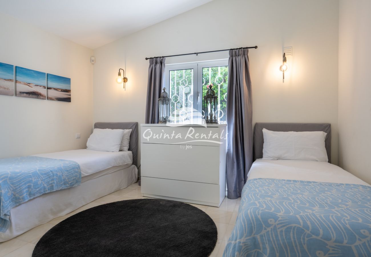Villa in Vale do Lobo - Villa Margarita DD 409