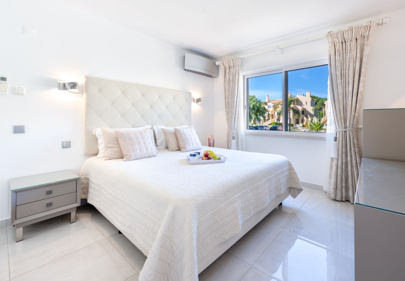 Apartment in Almancil - Apartment Poppy SL18